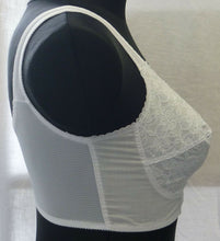 Lade das Bild in den Galerie-Viewer, Entlastungs BH weiss Vorderverschluß Cup:B-D, Größe: 85-105 (95)