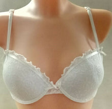 Lade das Bild in den Galerie-Viewer, Push-Up BH von Lady Dreams, Modell Jenny Farbe weiss: Größe 75-85 (F07)