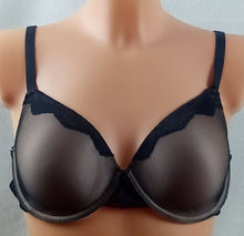 Lade das Bild in den Galerie-Viewer, Schalen-BH mit Bügel und Spitze, haut/schwarz Cups B+C, Größe 80-90 (N21)