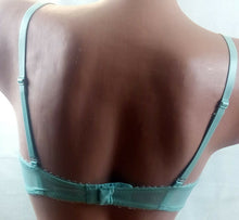 Lade das Bild in den Galerie-Viewer, Bügel BH Vivance Cups C, 70-85, grün (aquifer) Push-Up (C119)