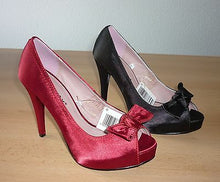Lade das Bild in den Galerie-Viewer, Pumps aus Feinsynthetik Größe 36-41 (SCH 2)
